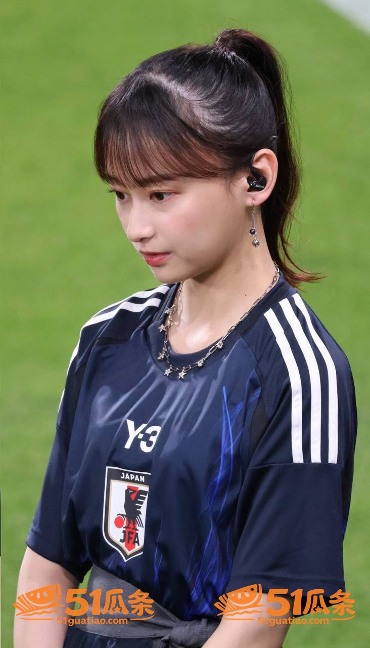 影山优佳 足球女神反相关图片16