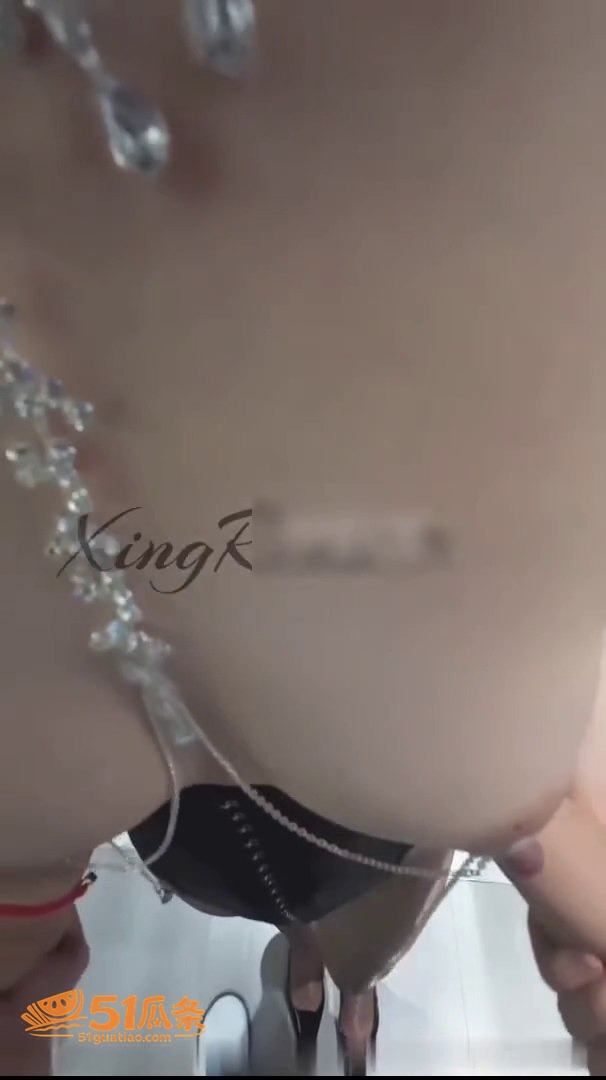 小杏仁 芭蕾校花反差相关图片4