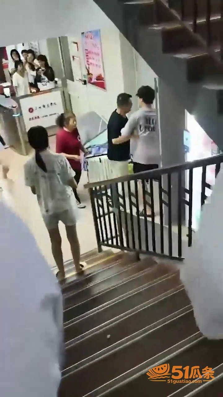 沧州师范学院女生 脚相关图片8