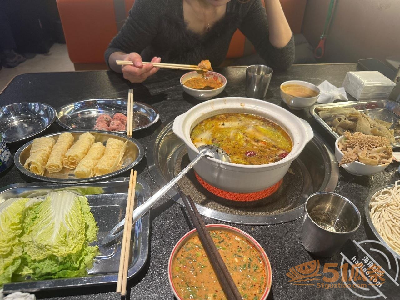 小王子约炮介绍姐姐 喝酒后同房录像