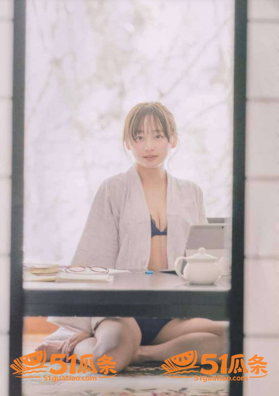 影山优佳 足球女神反相关图片20