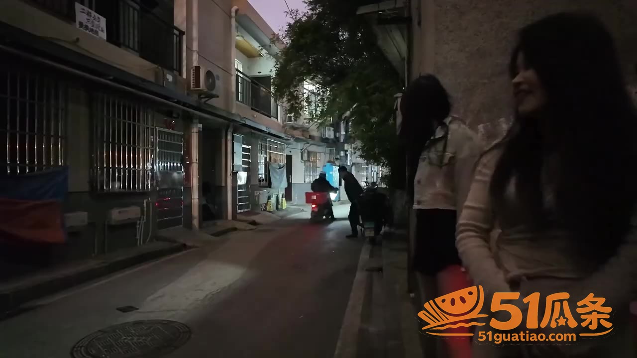 丰满小姐姐 城中村扫相关图片6